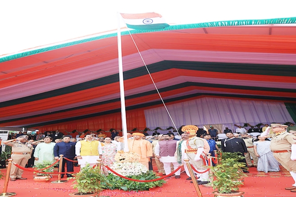 UP: Flag Hoisting by Governor Anandiben Patel & CM Yogi Adityanath