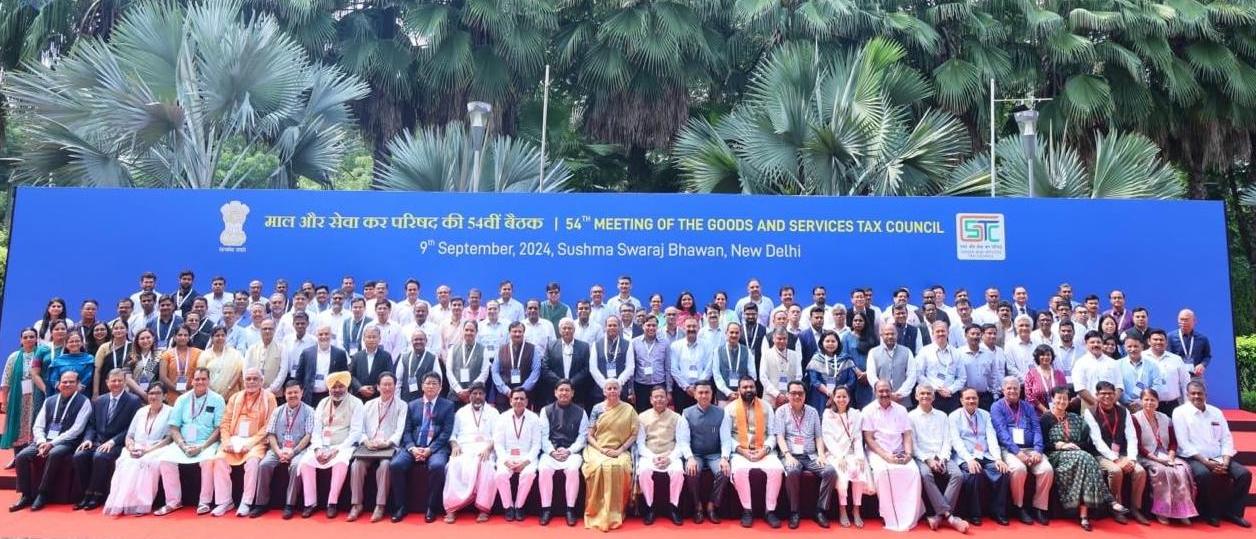 नई दिल्ली में जीएसटी परिषद की 54वीं बैठक में शामिल हुए वित्त मंत्री ओपी चौधरी