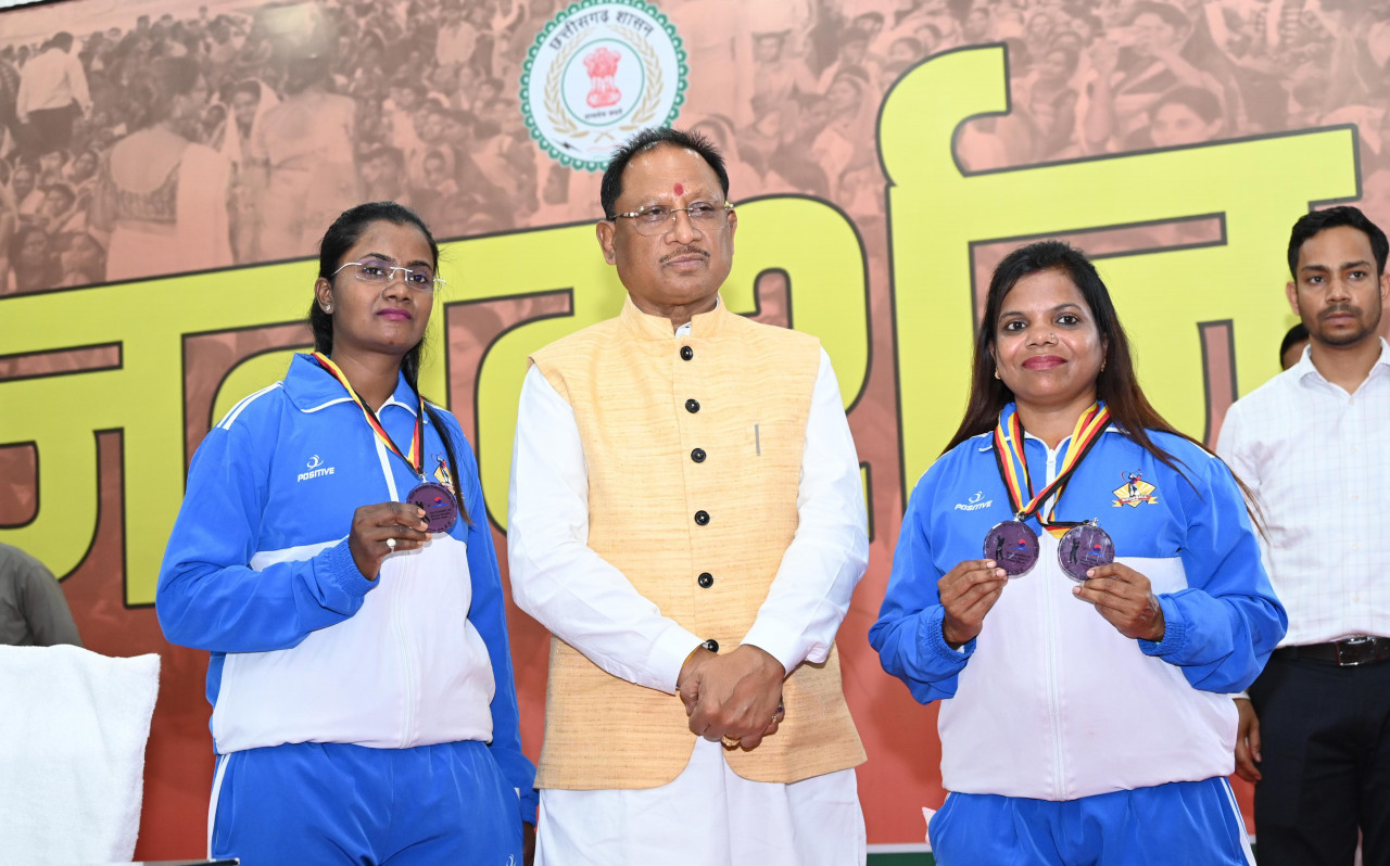मुख्यमंत्री विष्णुदेव साय के रायपुर में जनदर्शन कार्यक्रम का आयोजन किया गया