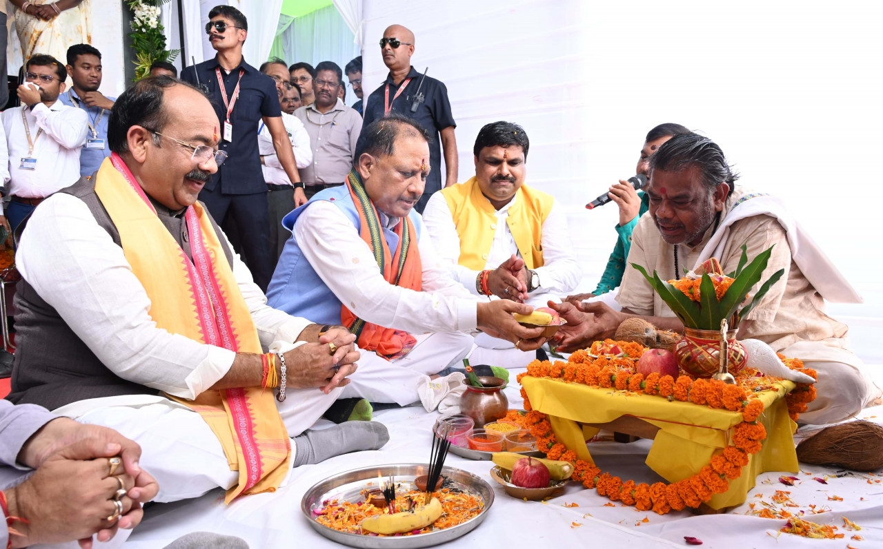 छत्तीसगढ़ के मुख्यमंत्री विष्णुदेव साय ने दुर्ग में लगभग 23 करोड़ रूपए के विकास कार्यों का भूमिपूजन किया