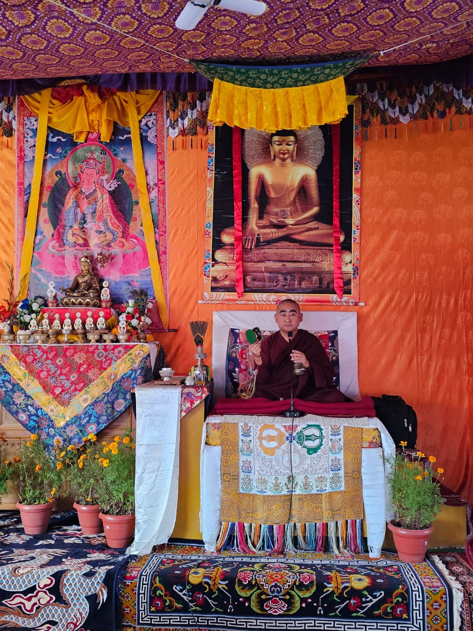 पृथ्वी पर शांति और लोगों की मंगल कामना के लिए जिला किन्नौर के रारंग में सात दिवसीय बज्र गुरू मंत्र जाप संपन्न हुआ