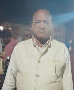 छत्तीसगढ़ के जांजगीर-चांपा जिले के बोंगापार गांव में कांग्रेस नेता पंचराम यादव ने अपनी पत्नी और दो बच्चों के साथ जहर खाकर आत्महत्या की