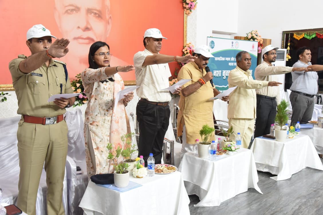 छत्तीसगढ़: दुर्ग जिले के आनंद सरोवर प्रजापिता ब्रम्हकुमारी आश्रम बघेरा में नशा-मुक्त भारत अभियान के अवसर पर कार्यक्रम का आयोजन किया गया