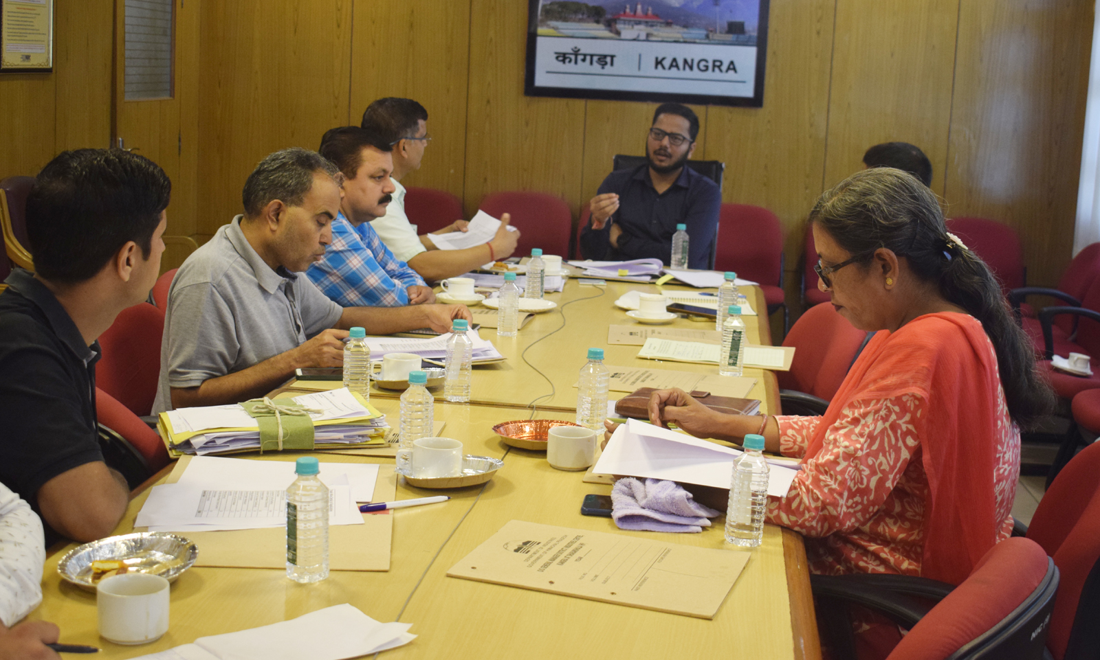उपायुक्त कार्यालय में शुक्रवार को प्रधानमंत्री विश्वकर्मा योजना की समीक्षा को लेकर जिला कार्यान्वयन समिति की बैठक का आयोजन किया गया