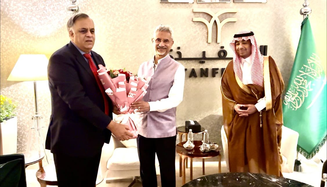 وزیر خارجہ پہلی بھارت-خلیج تعاون کونسل کی میٹنگ میں شرکت کیلئے دو روزہ دورے پر سعودی عرب کی راجدھانی ریاض پہنچ گئے ہیں۔