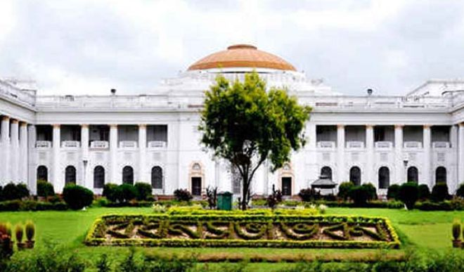 पश्चिम बंगालच्या विधानसभेत अपराजिता महिला आणि बालक अत्याचार विरोधी विधेयक आवाजी मतदानानं मंजूर