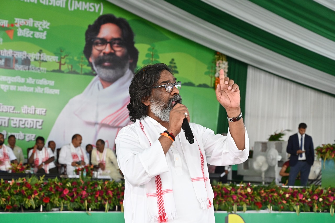 मुख्यमंत्री हेमंत सोरेन ने आरोप लगाते हुए कहा- भाजपा विकास के नाम पर जनता को दिग्भ्रमित कर रही है