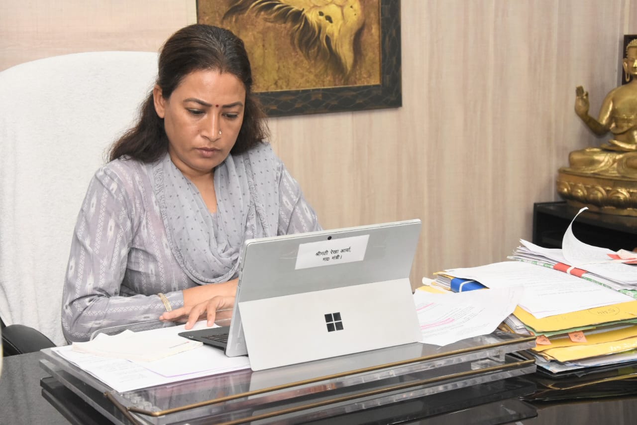 उत्तराखंड की खेल मंत्री रेखा आर्या आई.एस.आई मार्क को जनता के विश्वास का प्रतीक बताया