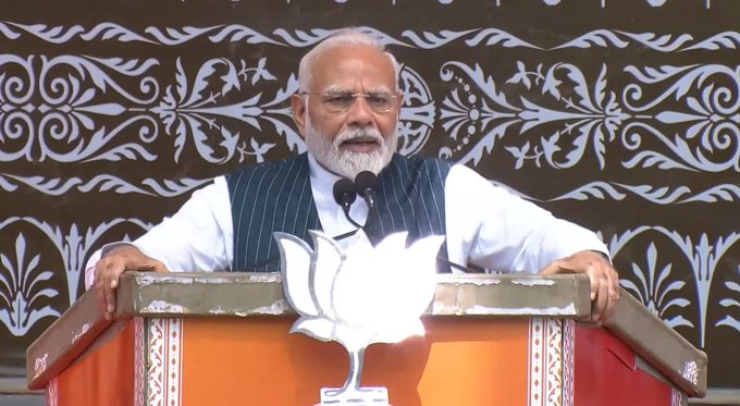जम्मू-काश्मीर मध्ये युवा वर्गाच्या राजकारणातल्या सहभागामुळे विकासाचं नवं युगं अवतरल्याचं प्रधानमंत्र्यांचं प्रतिपादन