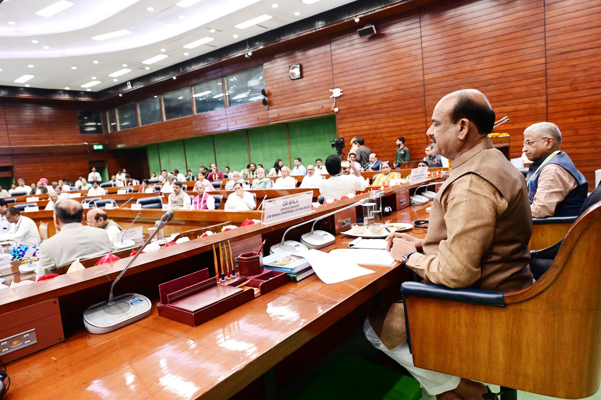 लोकसभा अध्यक्ष ओम बिरला ने 10वें राष्ट्रमंडल संसदीय संघ भारत क्षेत्र सम्मेलन को किया संबोधित