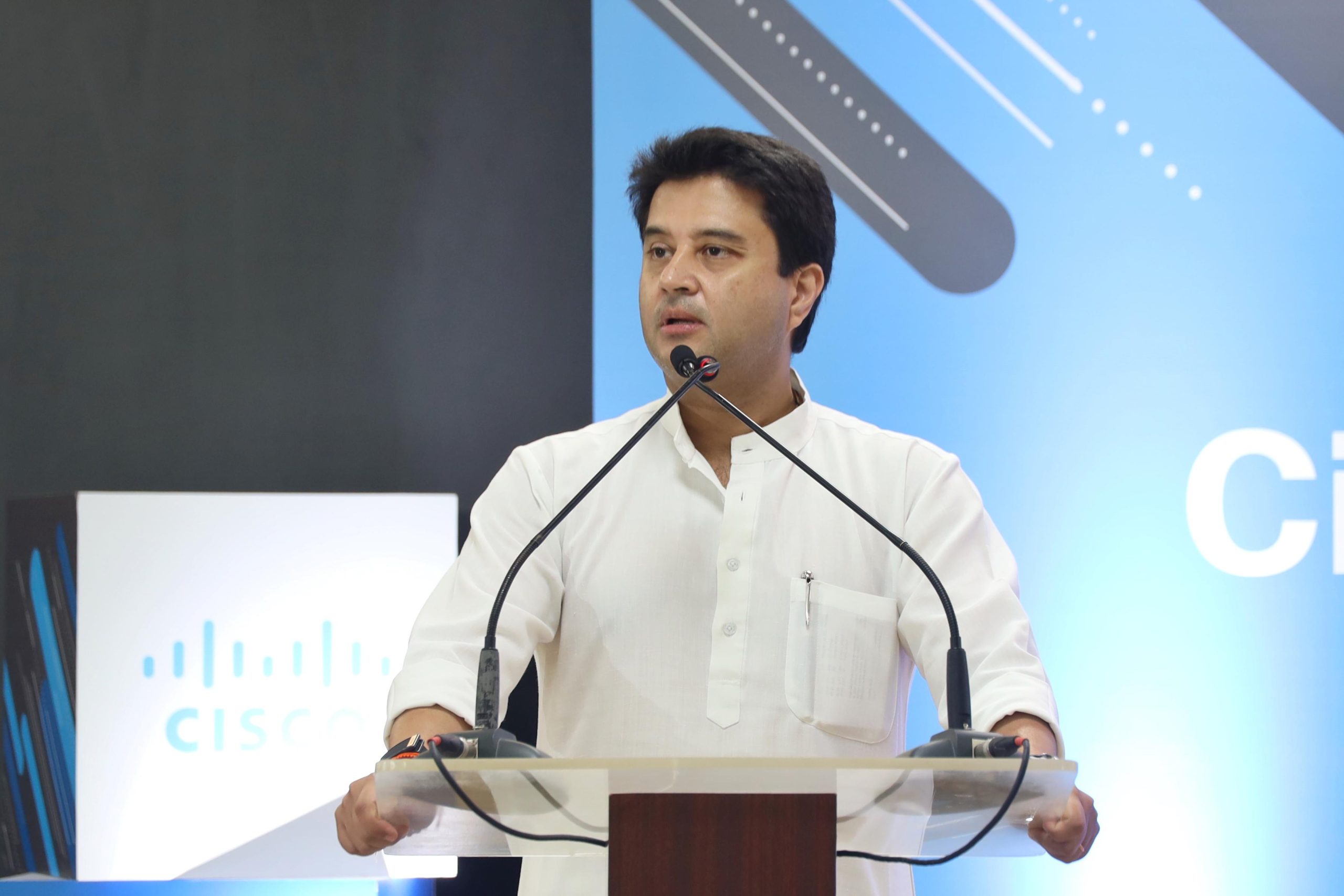 आत्मनिर्भर योजना के अंतर्गत भारत वैश्विक विनिर्माण केंद्र बनाः ज्योतिरादित्य सिंधिया