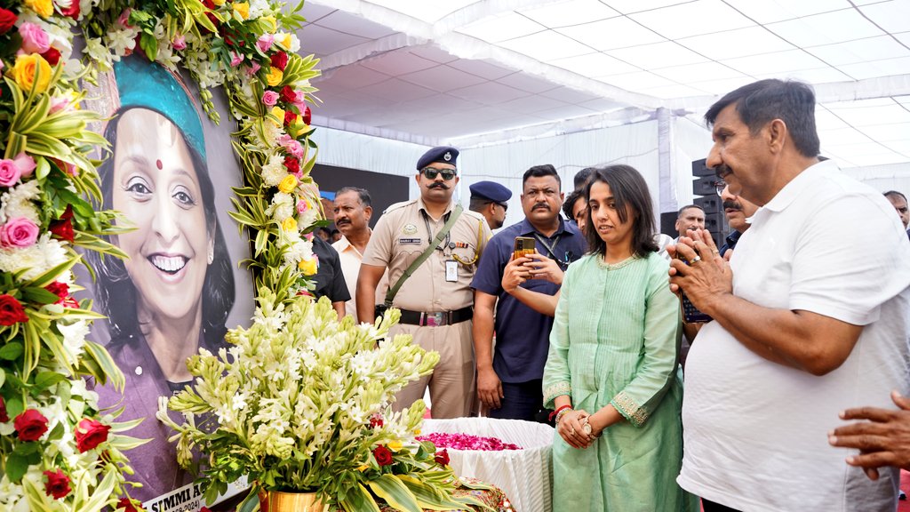 प्रख्यात शिक्षाविद स्वर्गीय प्रो. सिम्मी अग्निहोत्री के जन्मदिन पर मशहूर सूफी गायक लखविंदर वडाली ने हरोली में सजाई सुरों की महफिल