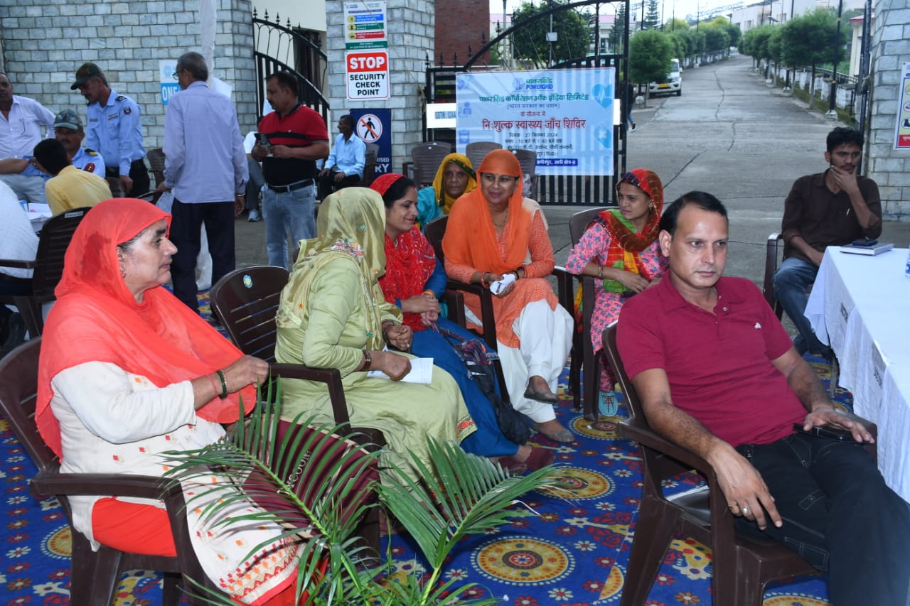 स्वच्छता ही सेवा-2024 के तहत गांव चौकी कनकरी में स्वास्थ्य विभाग के सहयोग से स्वास्थ्य जांच शिविर आयोजित किया