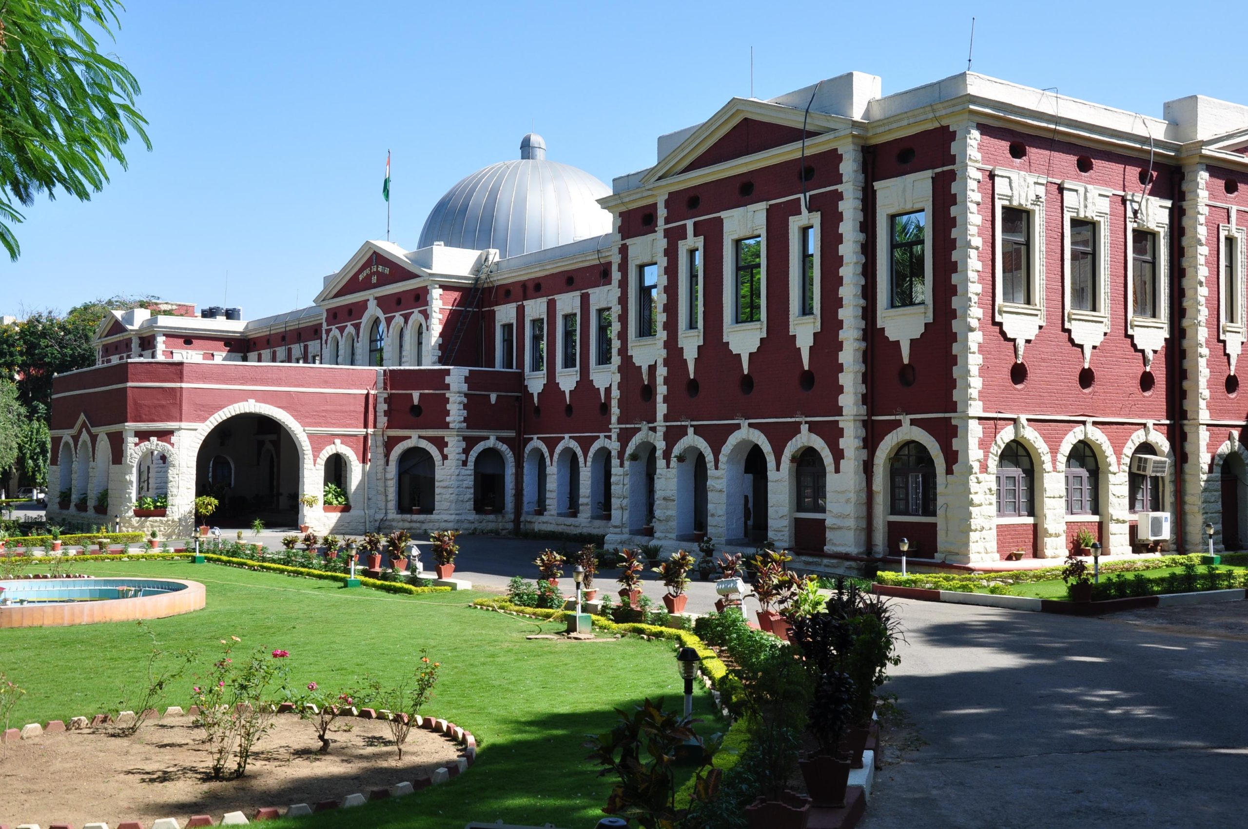 झारखंड हाईकोर्ट ने राज्य में बांग्लादेशी घुसपैठियों के मामले में सभी पक्षों की सुनवाई पूरी कर ली