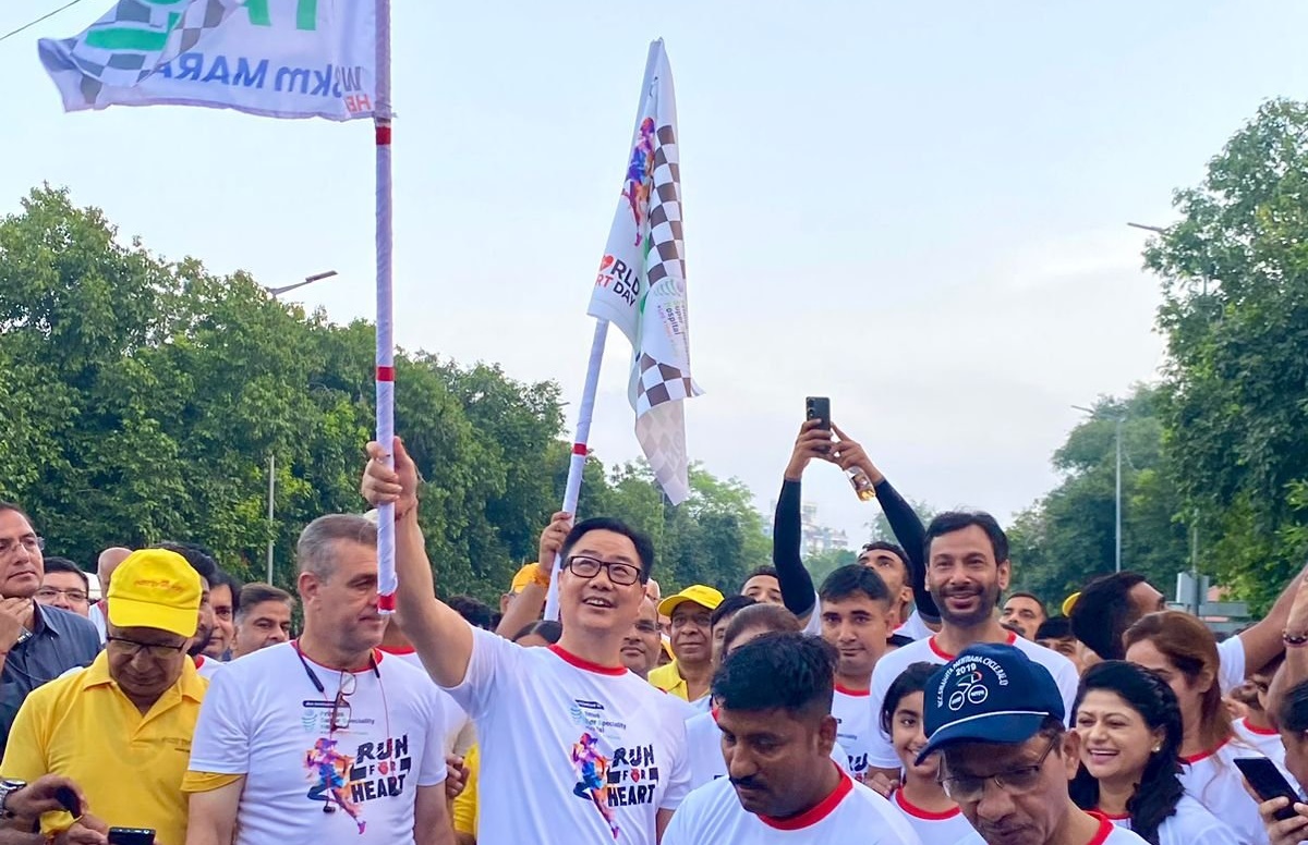 Delhi: Marathon from India Gate-Bharat Mandapam organised to mark World Heart Day