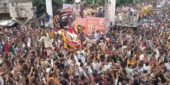 नागपुरात तान्ह्या पोळ्यानिमित्त मारबत आणि बडग्याची मिरवणूक