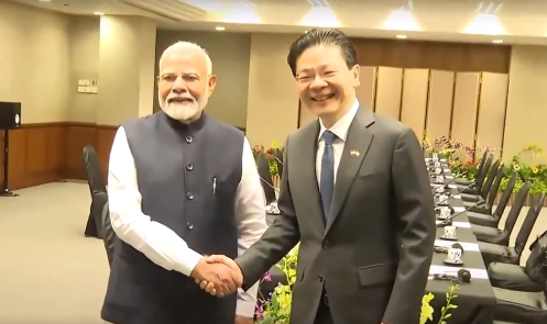 प्रधानमंत्री नरेंद्र मोदी ने सिंगापुर के प्रधानमंत्री लॉरेंस वोंग के साथ वार्ता की