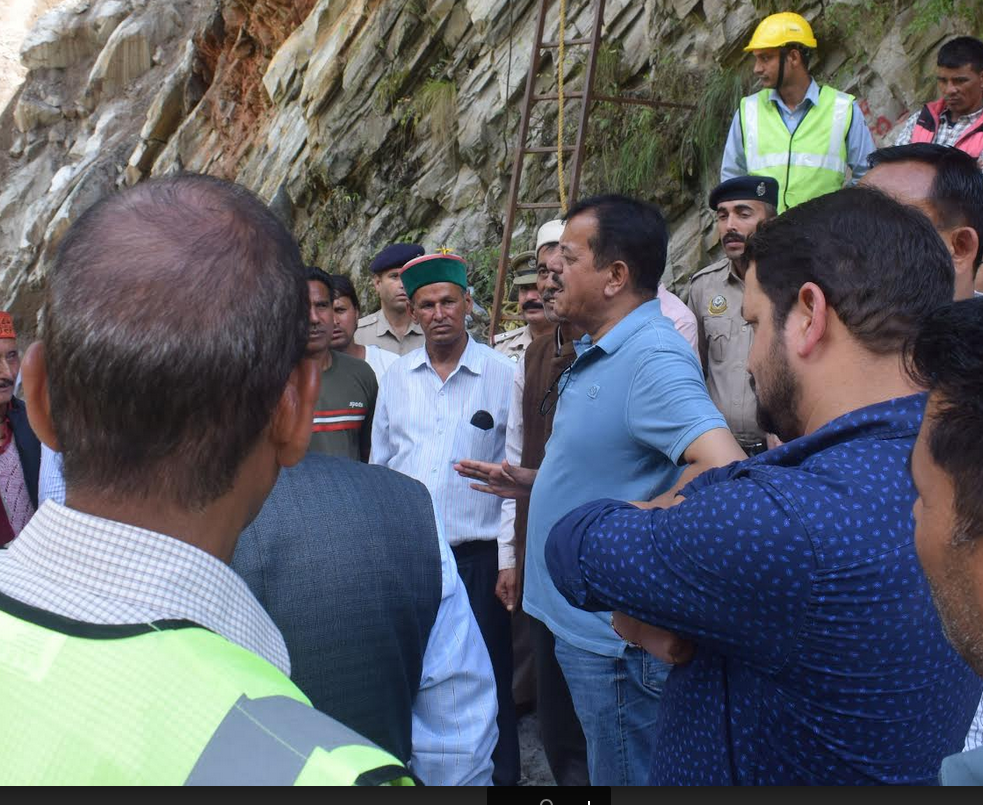 हिमाचल प्रदेश: मुख्य संसदीय सचिव सुंदर सिंह ठाकुर ने लिया मलाणा रोड का जायजा, मलाणा डेम-1 तक किया दौरा