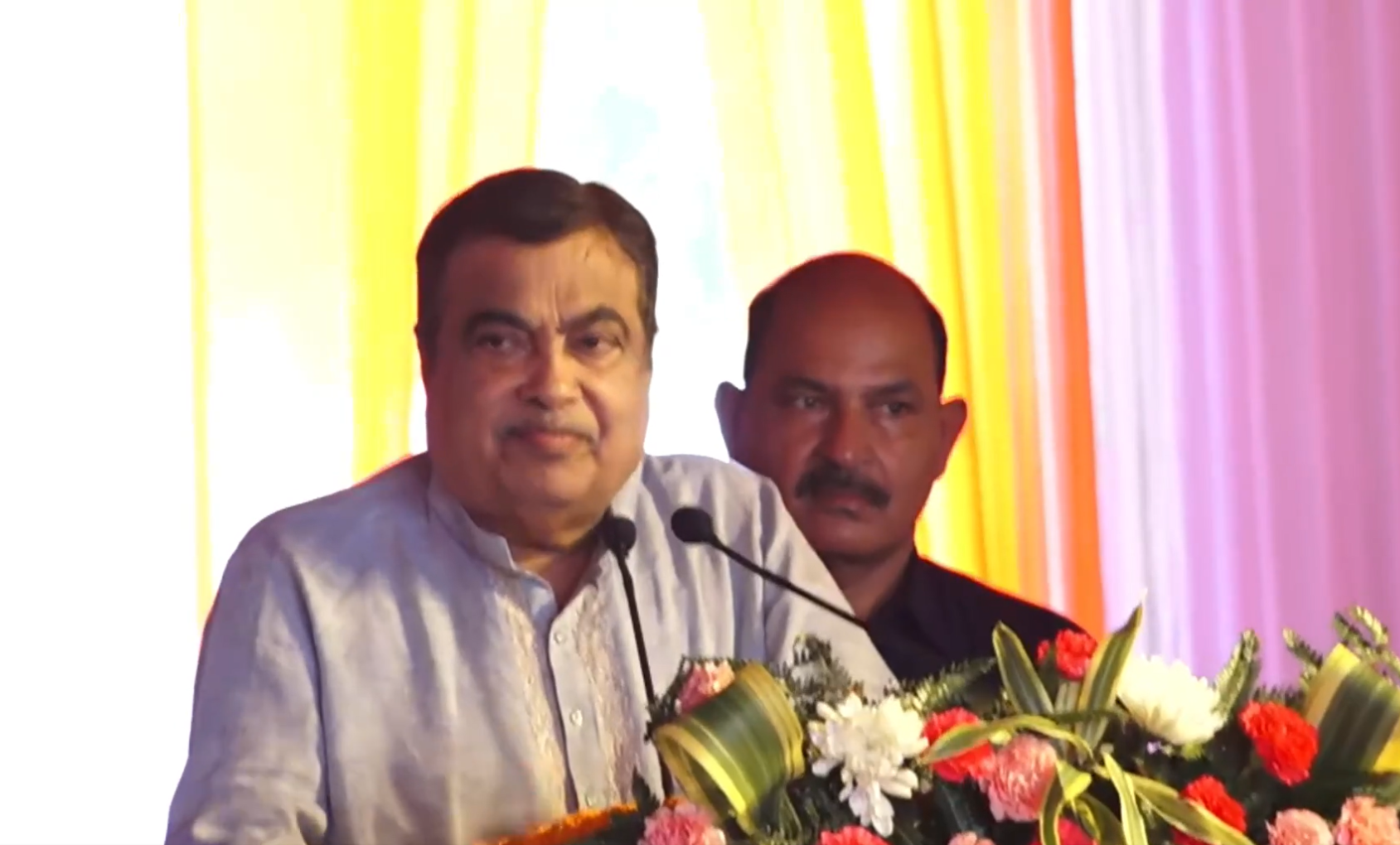 केंद्रीय सड़क, परिवहन और राजमार्ग मंत्री नितिन गडकरी ने गाजियाबाद में स्वभाव स्वच्छता – संस्कार स्वच्छता अभियान पर एक कार्यक्रम को किया संबोधित