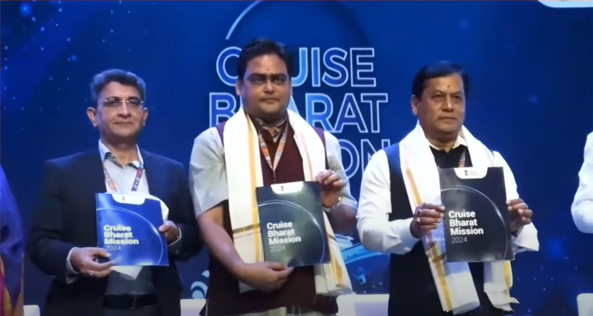 मुंबईत एम्प्रेस या पर्यटन जहाजावर ‘क्रूझ भारत’ अभियानाचा प्रारंभ