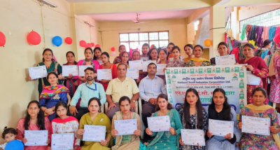 नाबार्ड के सहयोग से सुंदरनगर की महादेव और चाम्बी पंचायत में स्वयं सहायता समूहों की महिलाओं को निःशुल्क प्रशिक्षण व टेलरिंग किट्स प्रदान की गई