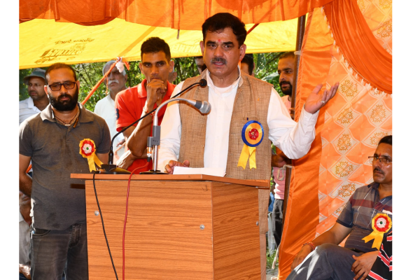 मुख्य संसदीय सचिव संजय अवस्थी ने अर्की में 19 वर्ष से कम आयुवर्ग की खण्ड स्तरीय खेल-कूद प्रतियोगिता का शुभारम्भ किया