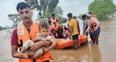 छत्तीसगढ़ में बीते दो-तीन दिनों से जारी बारिश के चलते कई जिलों में नदी-नाले उफान पर
