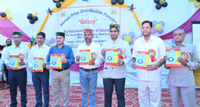 युवाओं को डिग्री के साथ-साथ उससे संबंधित काबिलियत हासिल करने पर विशेष ध्यान देना चाहिए: उपायुक्त हेमराज बैरवा