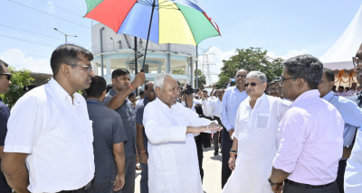 मुख्यमंत्री नीतीश कुमार ने बख्तियारपुर और ताजपुर के बीच गंगा नदी पर बन रहे फोर लेन पुल का हवाई सर्वेक्षण किया
