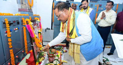 विश्वकर्मा जयंती पर आज छत्तीसगढ़ के मुख्यमंत्री विष्णुदेव साय ने रायपुर स्थित अपने निवास में विधि-विधान और मंत्रोच्चार के साथ भगवान विश्वकर्मा की पूजा-अर्चना की