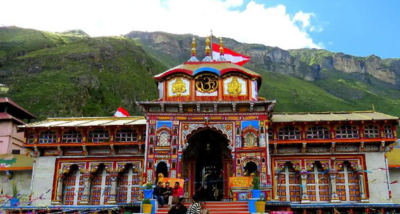 बद्रीनाथ धाम में पौराणिक आस्था पथ कुबेर गली की मरम्मत का काम शुरू