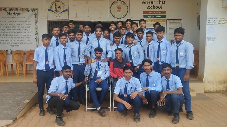राज्य स्तरीय शालेय क्रीड़ा प्रतियोगिता में आदिवासी छात्र प्रभात कुमार कोरेटी ने दो स्वर्ण पदक जीते