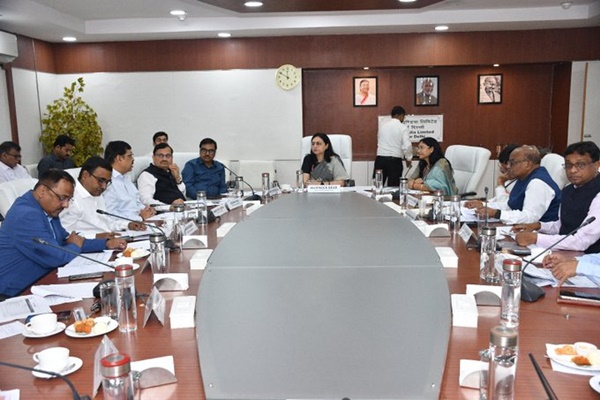 कोयला मंत्रालय ने कोयला सार्वजनिक क्षेत्र के उपक्रमों की सीएसआर गतिविधियों की मध्य-वार्षिक समीक्षा बैठक आयोजित की