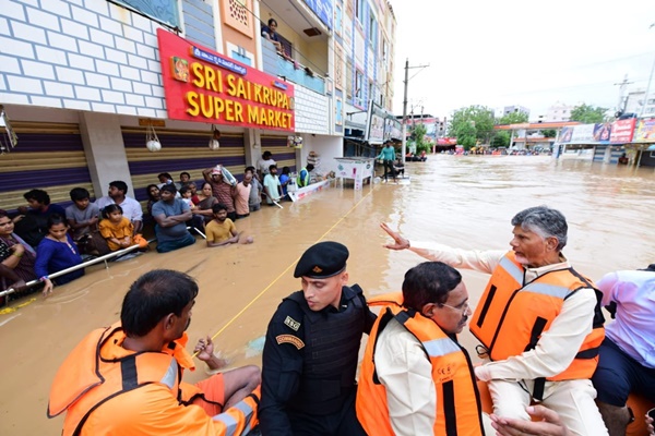Andhra Pradesh CM Nara Chandrababu Naidu visits flood hit areas in Vijayawada