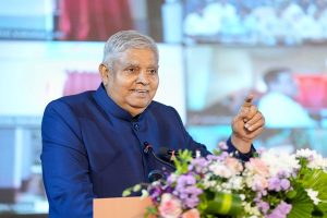 उपराष्ट्रपति जगदीप धनखड़ ने आज नई दिल्ली में वियतनाम की कम्युनिस्ट पार्टी के पोलित ब्यूरो सदस्य और हो ची मिन्ह नेशनल एकेडमी ऑफ पॉलिटिक्स के अध्यक्ष डॉक्‍टर गुयेन जुआन थांग से मुलाकात की