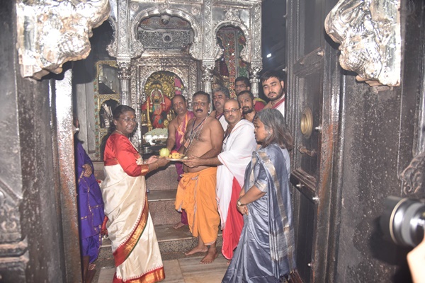 महाराष्ट्र के कोल्हापुर पहुँचीं राष्ट्रपति द्रौपदी मुर्मु