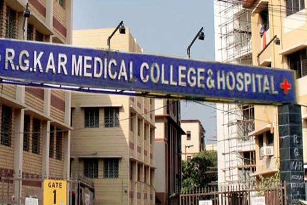 Junior Doctors join emergency duty in medical colleges in West Bengal