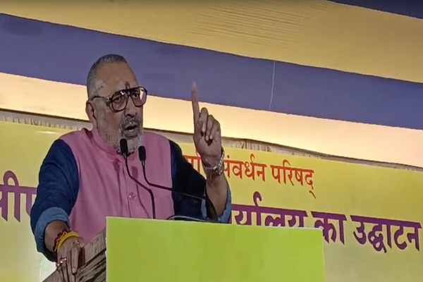 वस्त्रोद्योग मंत्रालयाचं देशातून हातमाग आणि हस्तव्यवसाय ६० हजार कोटी रुपये निर्यातीचं लक्ष्य