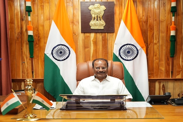मिजोरम में, त्रिपुरा के राज्‍यपाल इंद्रा सेना रेड्डी नल्‍लू को मिजोरम के राज्‍यपाल का अतिरिक्‍त भार सौंपा गया