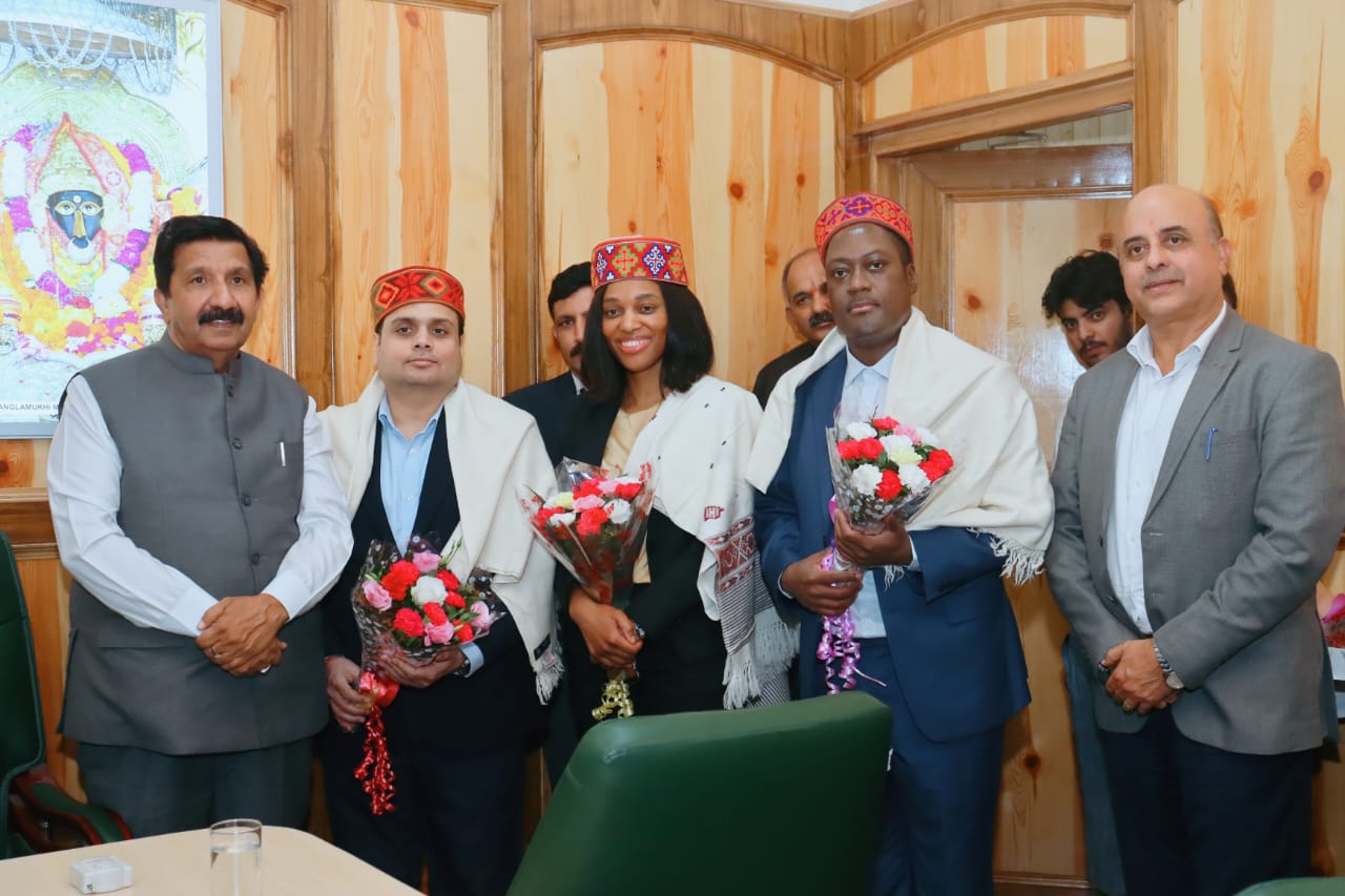उप-मुख्यमंत्री मुकेश अग्निहोत्री ने न्यू डेवलपमेंट बैंक के प्रतिनिधियों से भेंट की