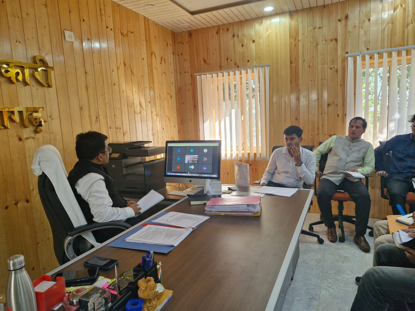 पिथौरागढ़ के जिलाधिकारी की अध्यक्षता में जिला गंगा संरक्षण समिति की हुई बैठक