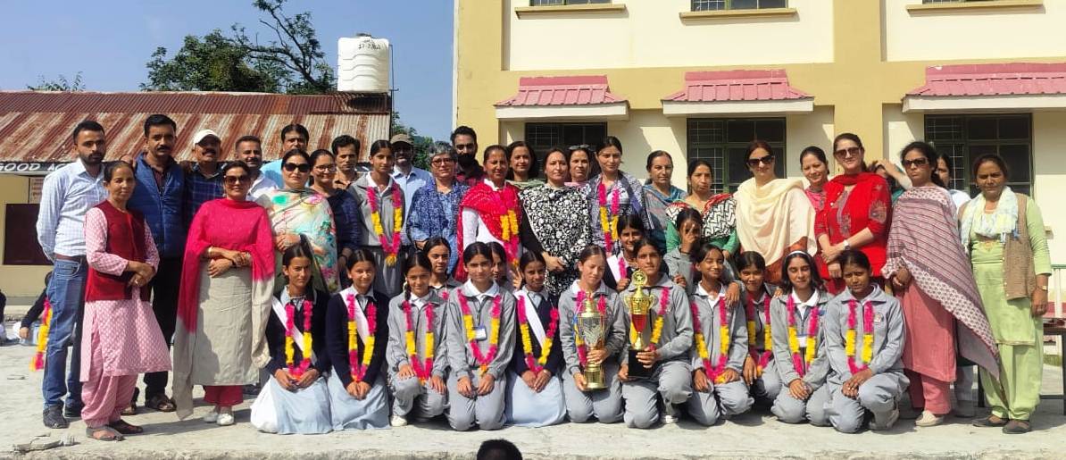 राजकीय आदर्श वरिष्ठ माध्यमिक पाठशाला जुन्गा की 12 छात्राओं का राज्य स्तरीय प्रतियोगिता के लिए हुआ चयन