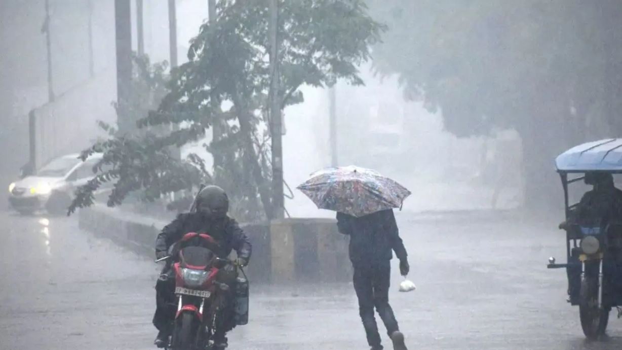 छत्तीसगढ़ में अगले 4 दिनों के दौरान अनेक स्थानों पर हल्की से मध्यम वर्षा हो सकती है: मौसम विभाग