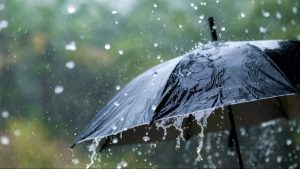 अगले 24 घंटे के दौरान दिल्‍ली और आसपास के क्षेत्रों में बादल छाये रहने के साथ हल्‍की वर्षा की संभावना