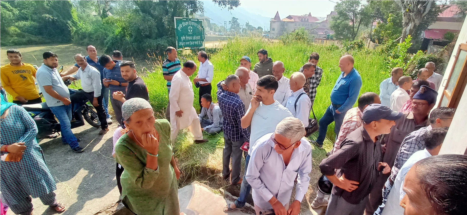 कृषि विभाग के विक्रय केंद्रों में उपलब्ध हैं रबी फसलों के बीज
