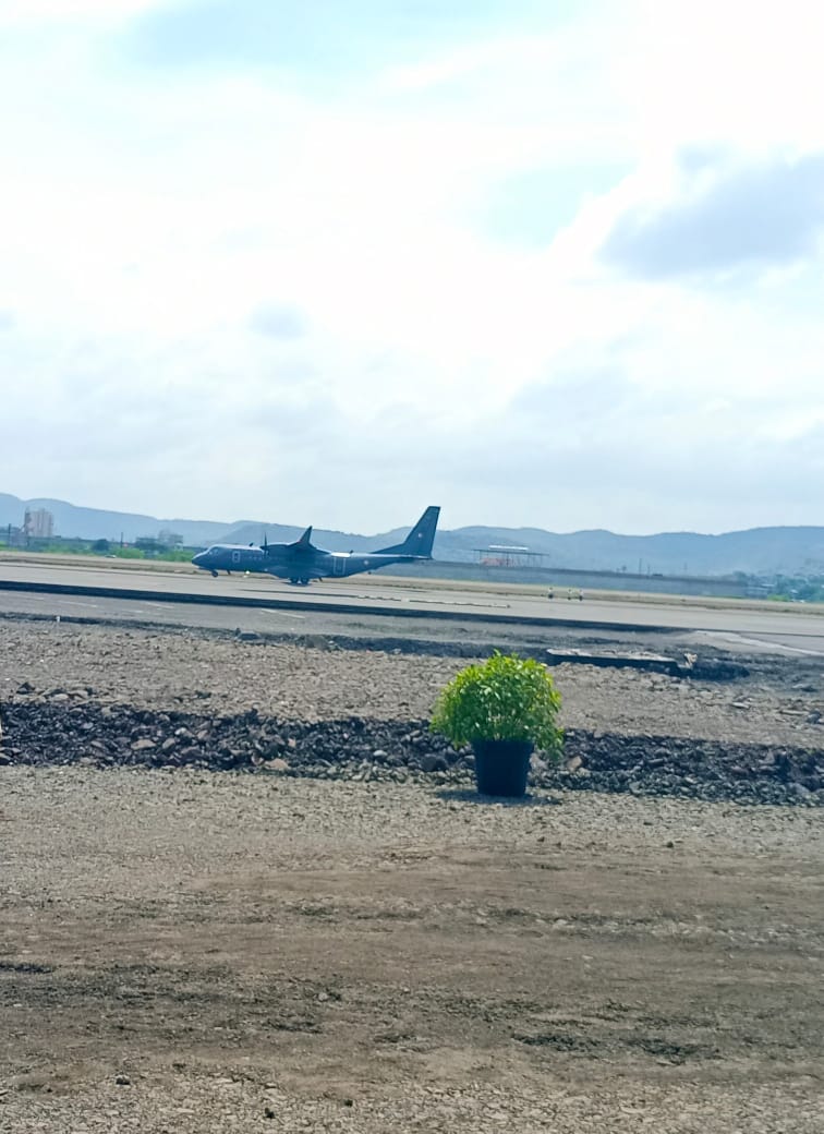 नवी मुंबई आंतरराष्ट्रीय विमानतळाच्या दक्षिण धावपट्टीची चाचणी यशस्वी
