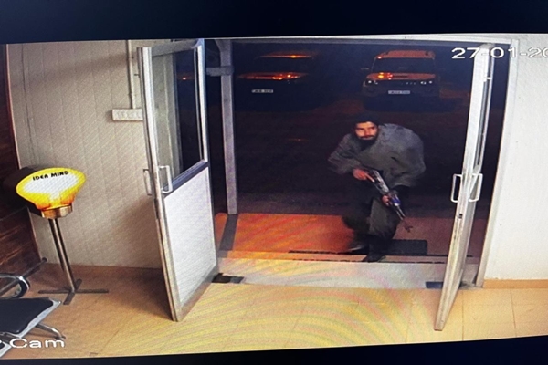 J&K Police releases pictures of 2 terrorists involved in terror attack in Ganderbal