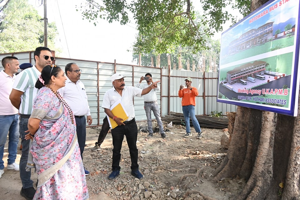 पौड़ी जिले में कोटद्वार परिवहन निगम का बस अड्डा अगले 16 महीने में बनकर तैयार हो जाएगा: ऋतु भूषण खंडूड़ी
