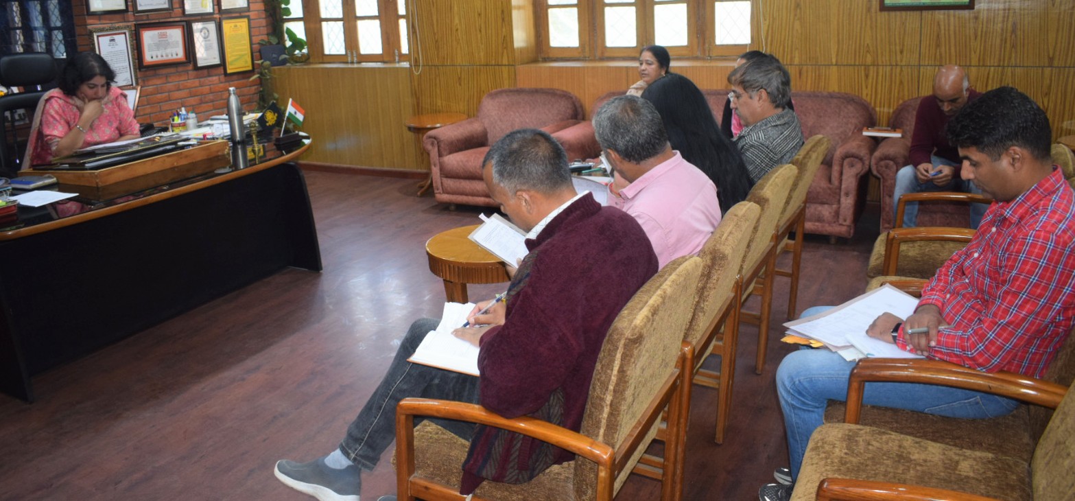 उपायुक्त तोरुल रवीश  ने की  राजीव गांधी स्वरोजगार स्टार्टअप योजना की जिला स्तरीय समिति बैठक की अध्यक्षता