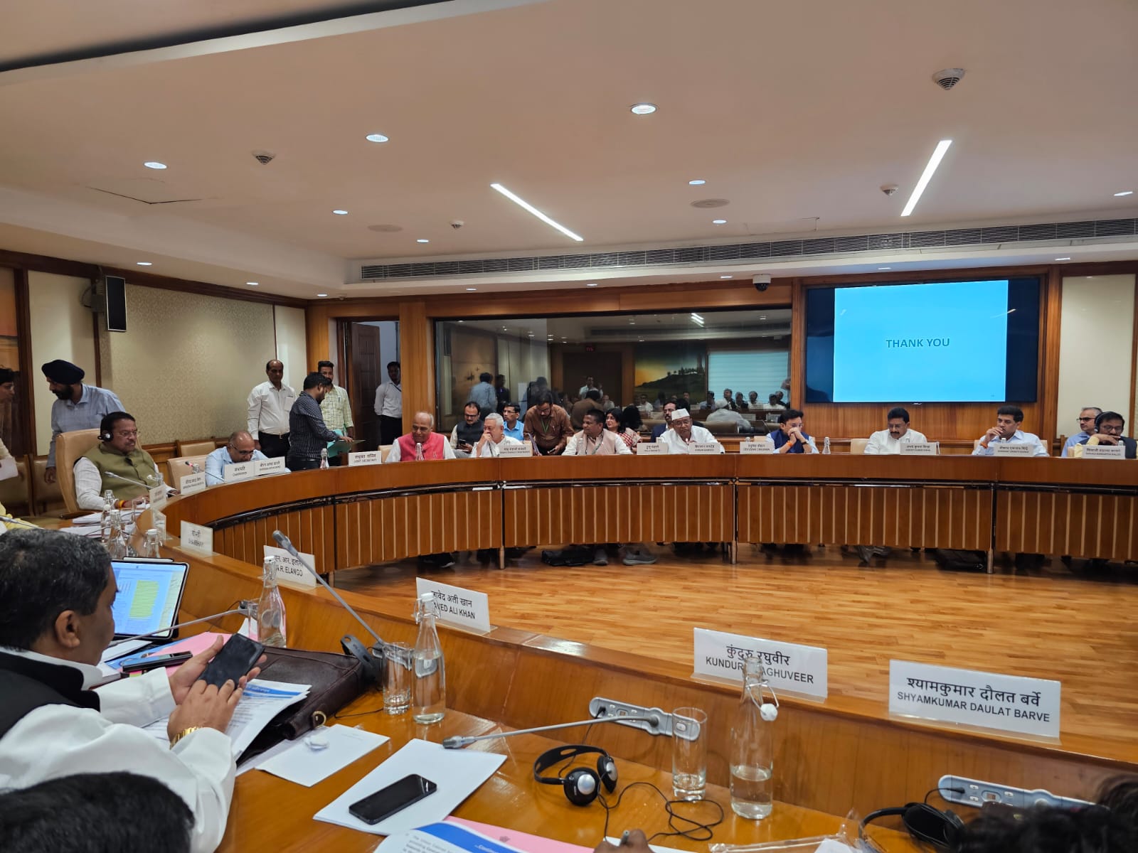 संसद की संयुक्त समिति की बैठक में वक्फ (संशोधन) विधेयक, 2024 पर चर्चा हुई